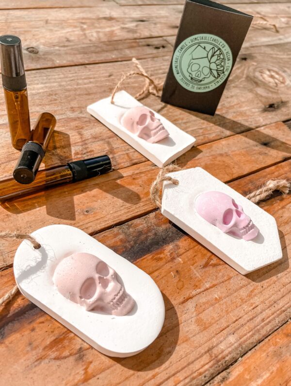 Diffuseur suspendu Calavera rose
